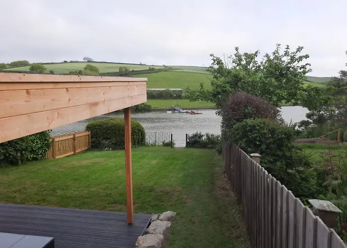 Croak Cottage, Frogmore