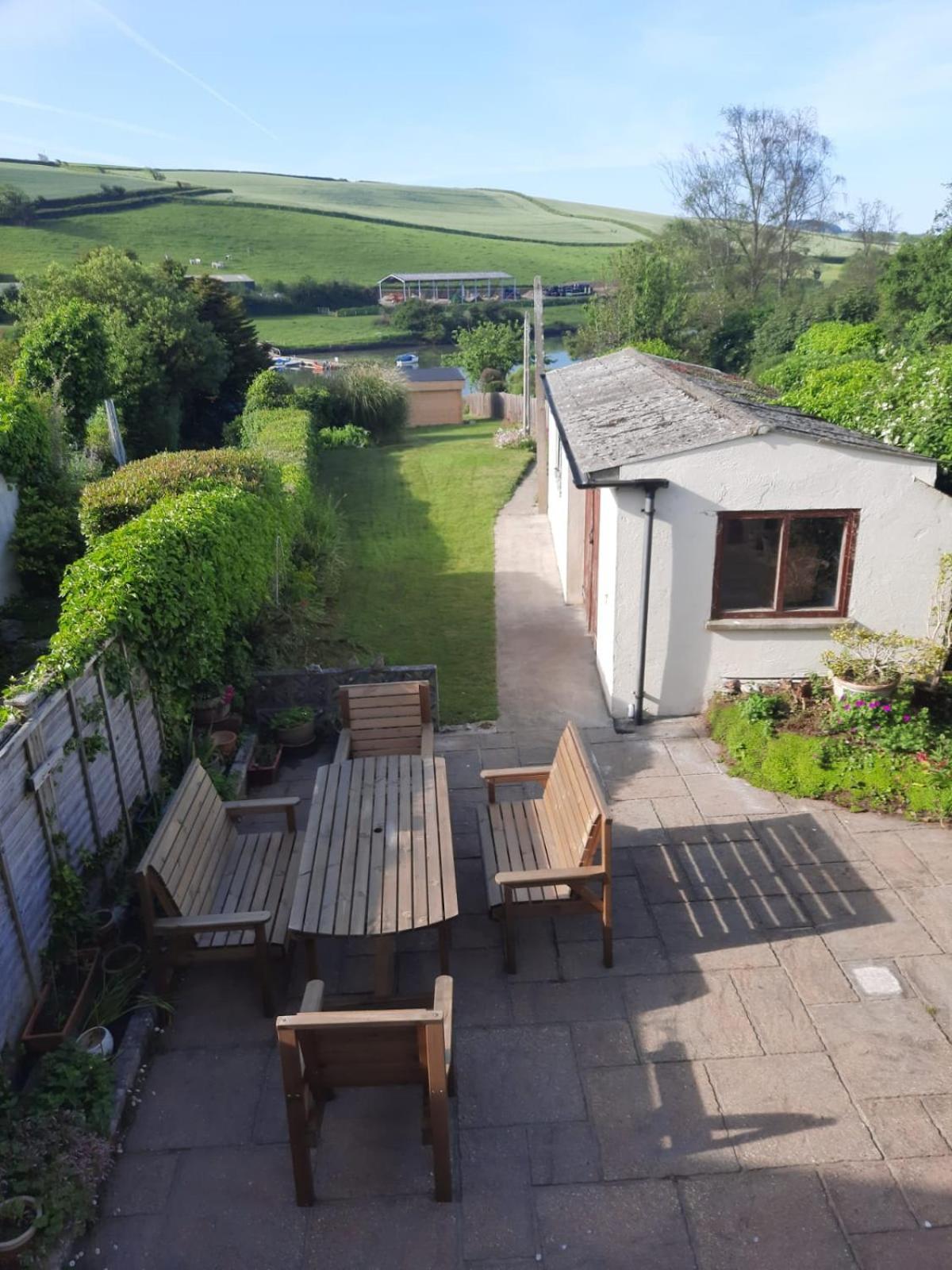 Croak Cottage, Frogmore *
